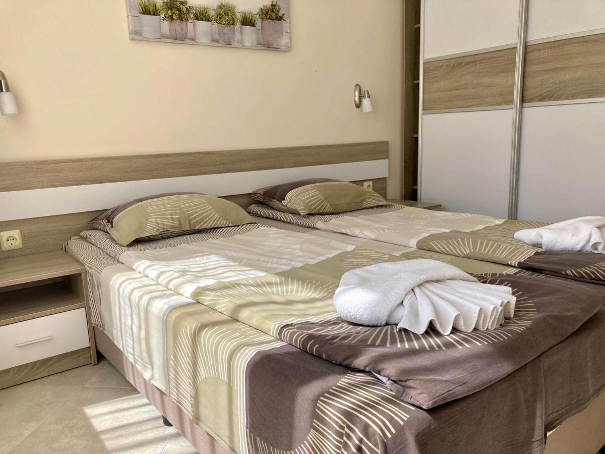 Apartments In Villas Apolon Sozopol Eksteriør billede